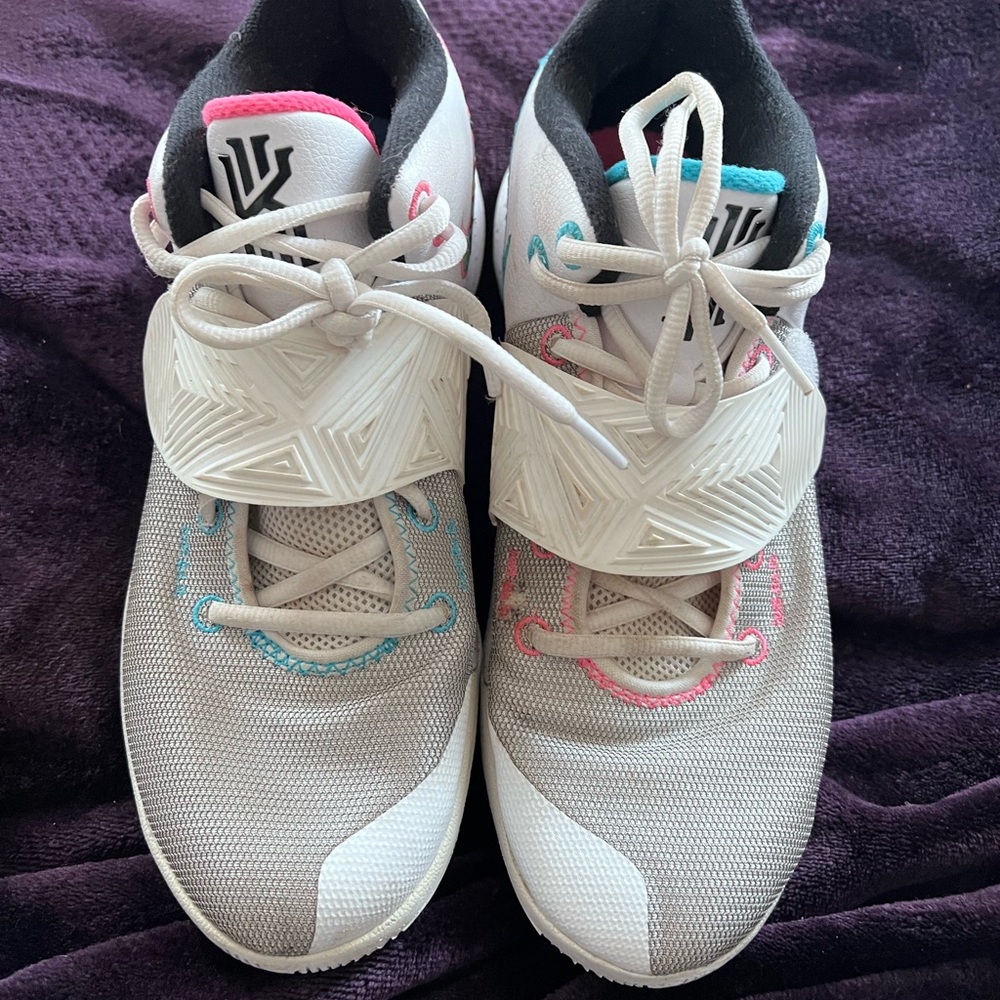 Nike Kyrie Flytrap 3 Sneakers - image 3